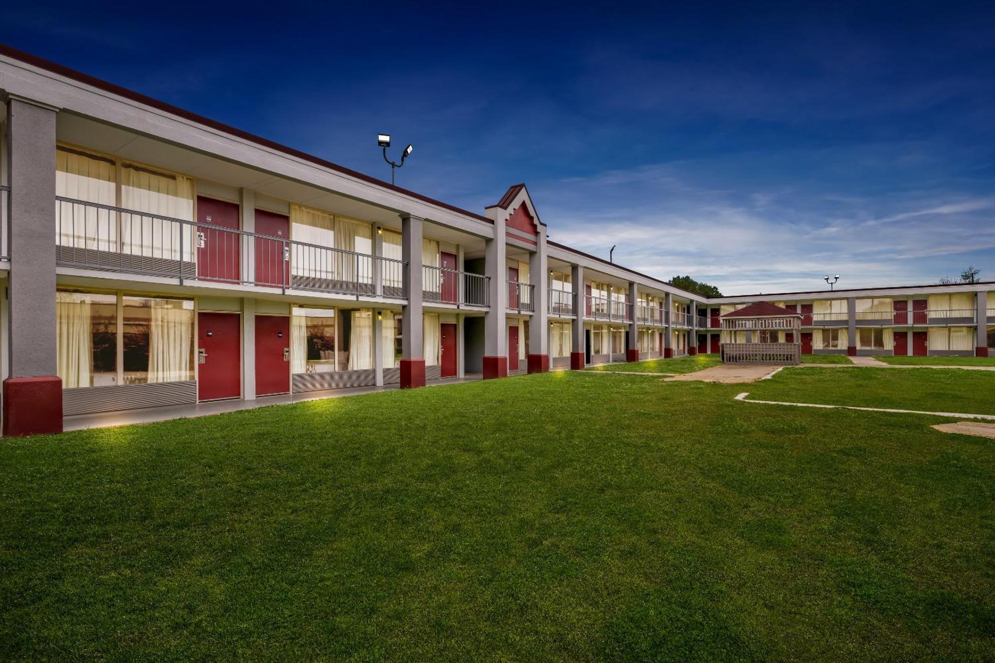Red Roof Inn Charlotte - Airport Extérieur photo