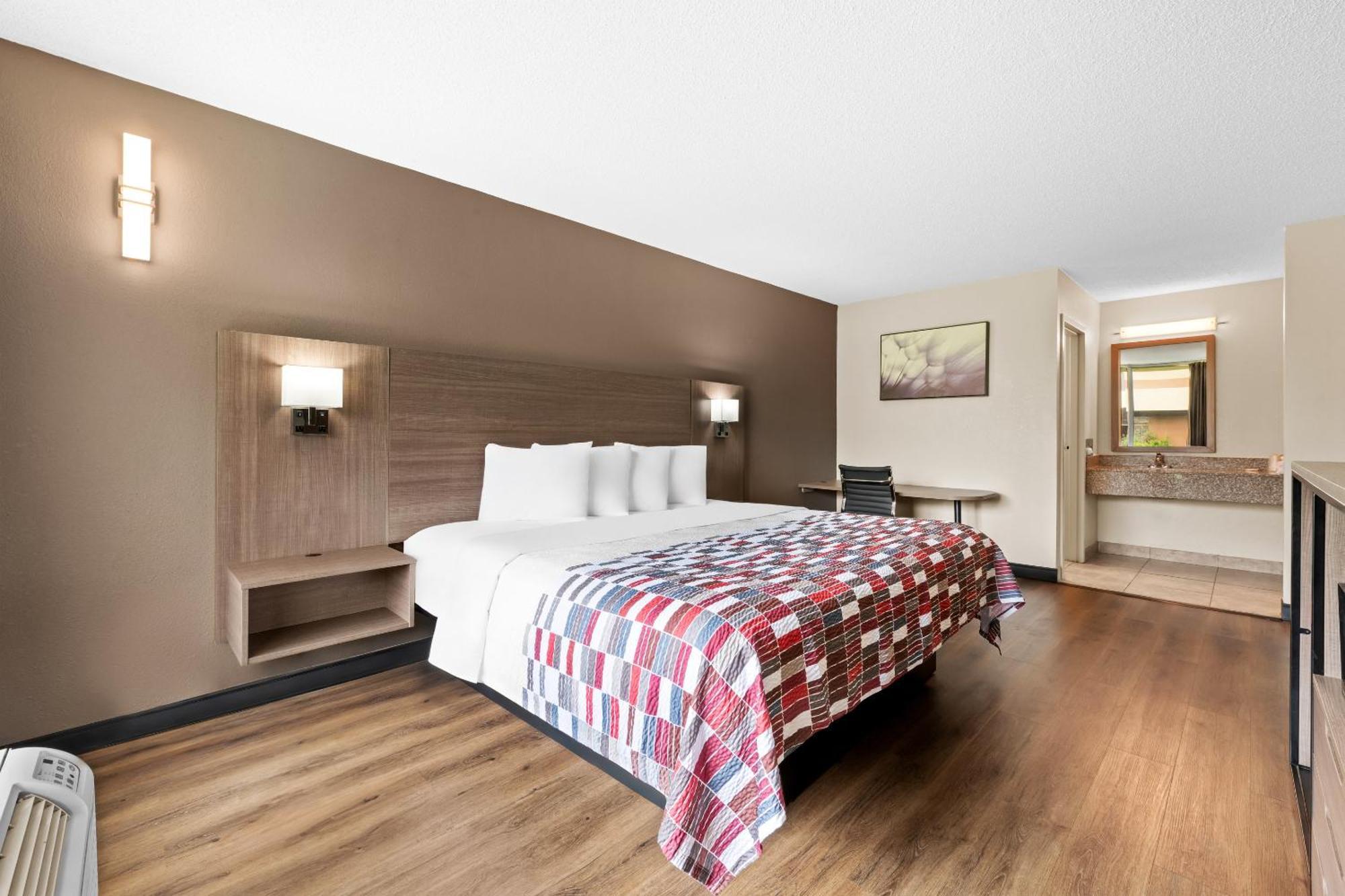Red Roof Inn Charlotte - Airport Extérieur photo