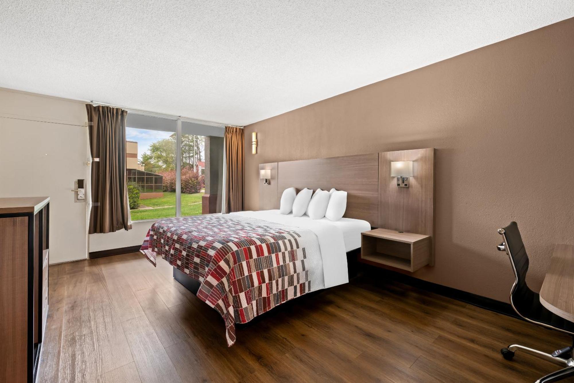 Red Roof Inn Charlotte - Airport Extérieur photo
