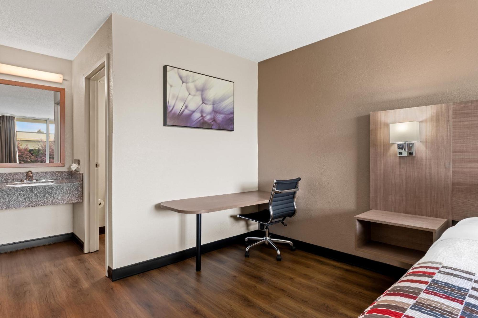 Red Roof Inn Charlotte - Airport Extérieur photo